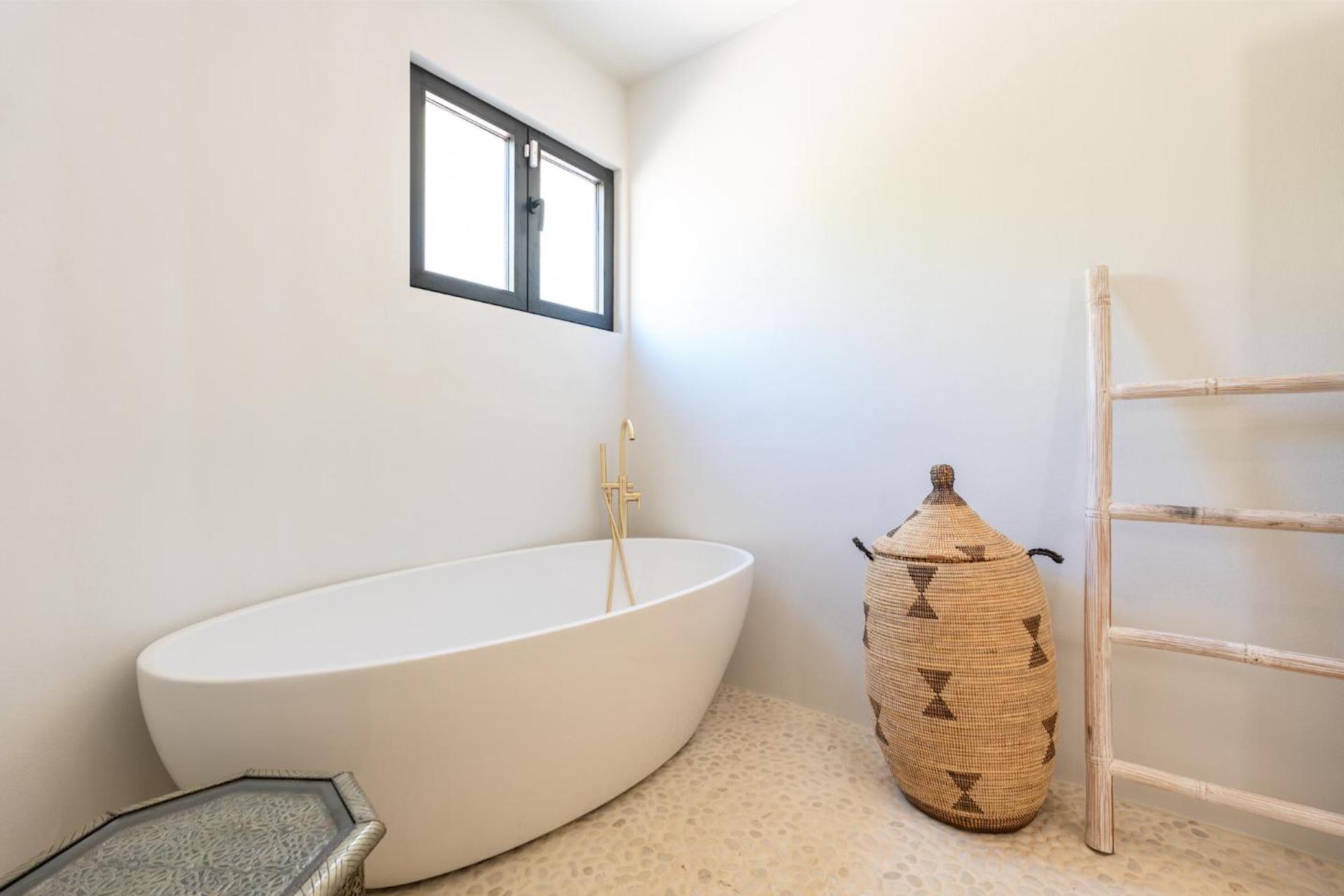 Resa Estates Ibiza modern finca villa for sale bathroom tub 3.jpg